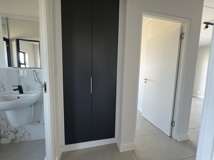 To Let 2 Bedroom Property for Rent in Firgrove Western Cape